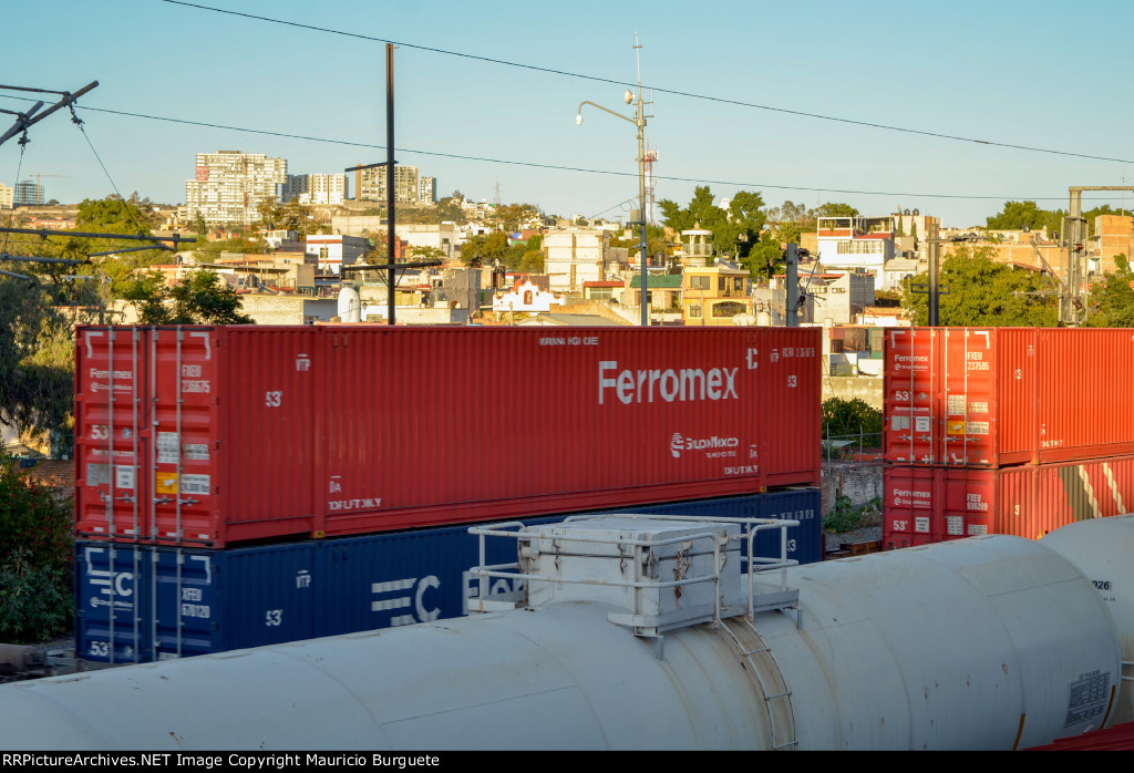 FXEU Container red scheme